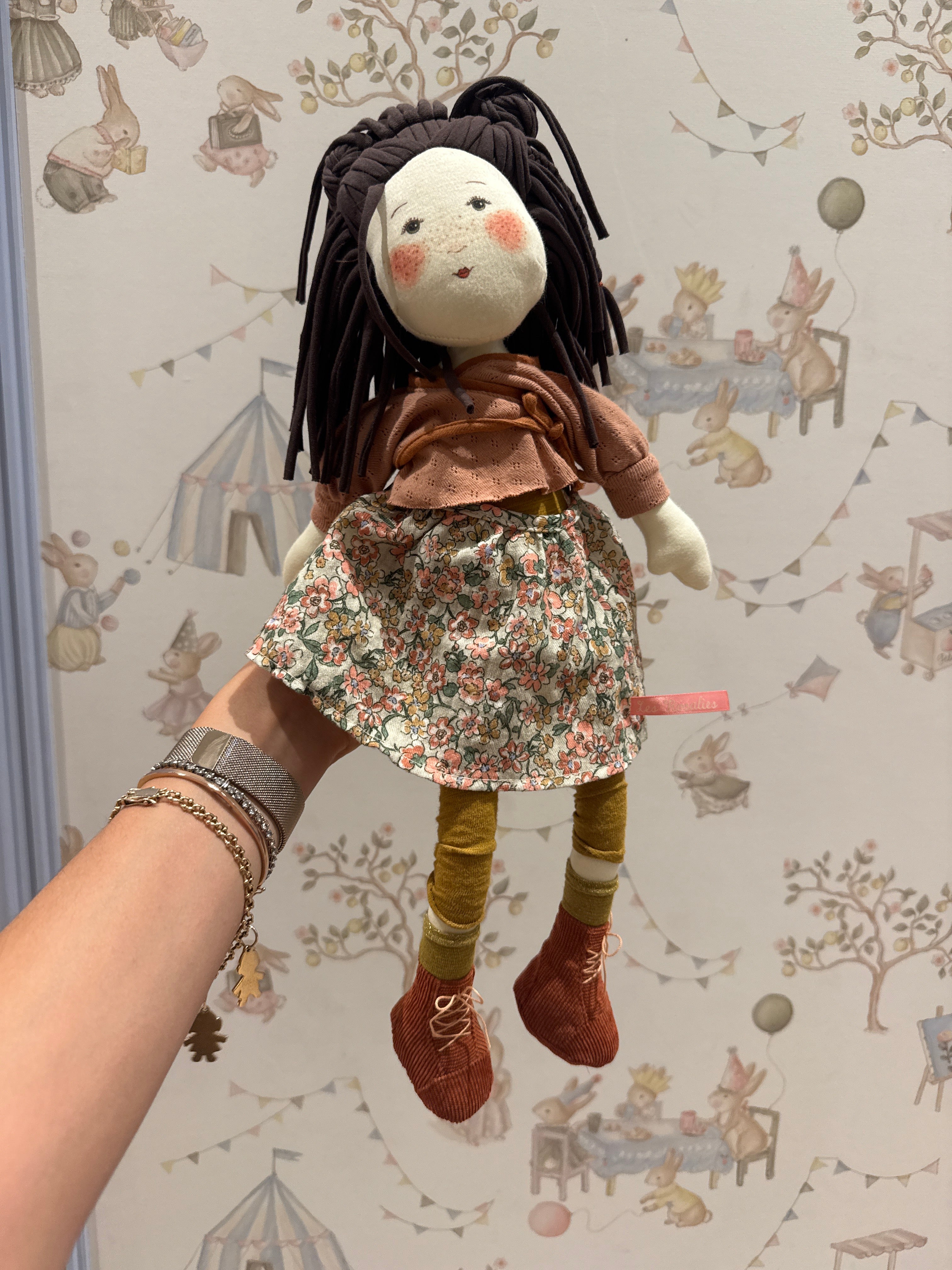 Muñeca Marjolaine Rosalies